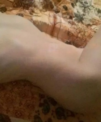 Я знаю, как доставить настоящее удовольствие и подарить тебе незабываемые моменты. У меня есть множество услуг, которые я предлагаю: классический секс, оральный секс, эротический массаж и многое другое. Мои фото - это настоящая я, без фотошопа и обмана. Тебя ожидают красивые и соблазнительные формы, которые я тщательно ухаживаю. Все мои клиенты остаются довольными и возвращаются ко мне снова и снова. Я живу в Москве, в самом сердце города, где могу встретиться с тобой в комфортной и безопасной обстановке. Давай встретимся и погрузимся в мир наслаждения вместе. 😘 Алина